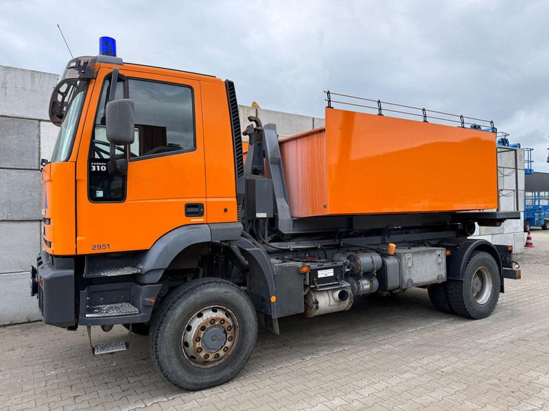 Iveco Eurotrakker 310 4x4 - Fire truck: picture 3 Iveco Eurotrakker 310 4x4 - Fire truck: picture 3