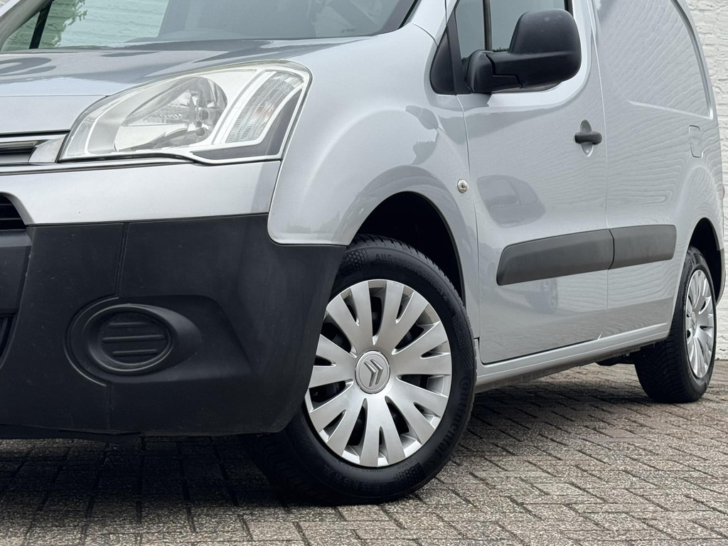 Citroën Berlingo-1.6 HDI 500 Nieuwe roetfilter + Apk NAP Airco Cruise Trekhaak All season banden - Small van: picture 5 Citroën Berlingo-1.6 HDI 500 Nieuwe roetfilter + Apk NAP Airco Cruise Trekhaak All season banden - Small van: picture 5
