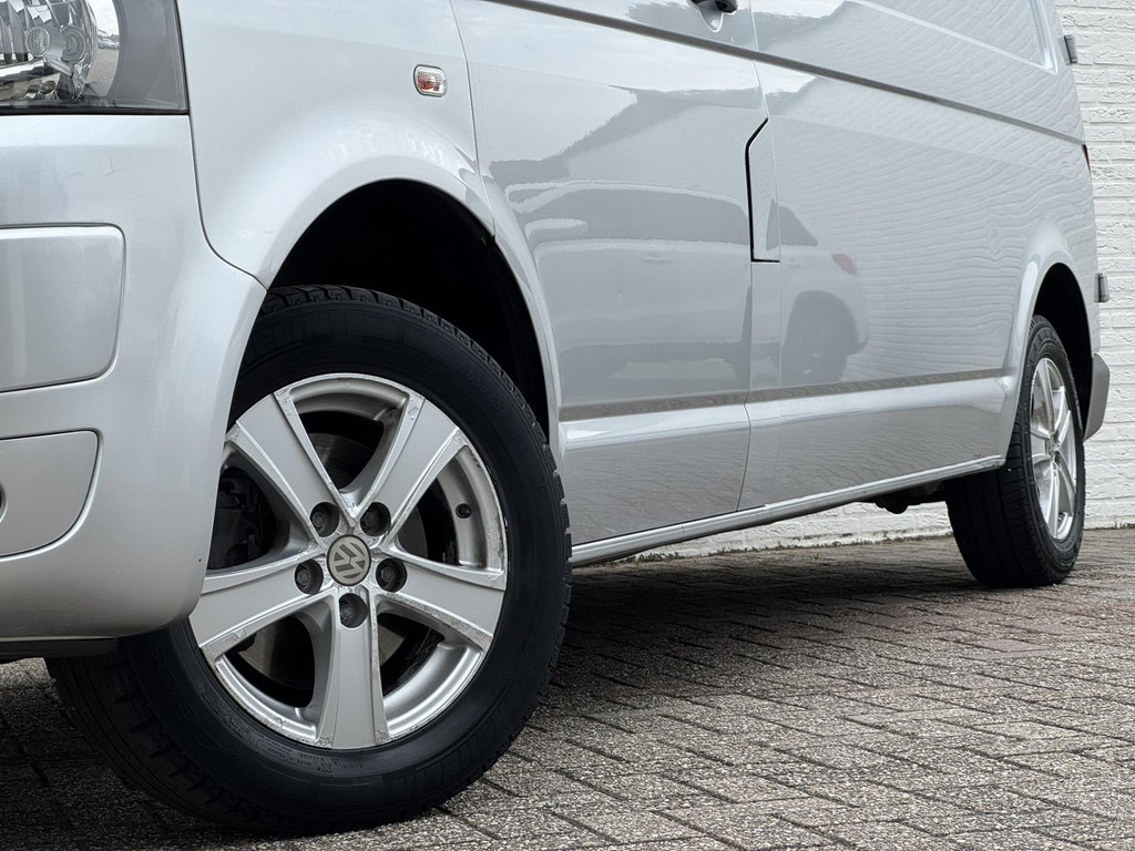 Volkswagen Transporter-2.0 TDI L2H3 Trekhaak Airco Navigatie Parrot Lat om Lat betimmering - Panel van: picture 4 Volkswagen Transporter-2.0 TDI L2H3 Trekhaak Airco Navigatie Parrot Lat om Lat betimmering - Panel van: picture 4