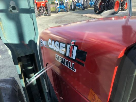 Case IH FARMALL 105U + Chargeur Q65 - "Offre Spéciale" - Farm tractor: picture 5 Case IH FARMALL 105U + Chargeur Q65 - "Offre Spéciale" - Farm tractor: picture 5