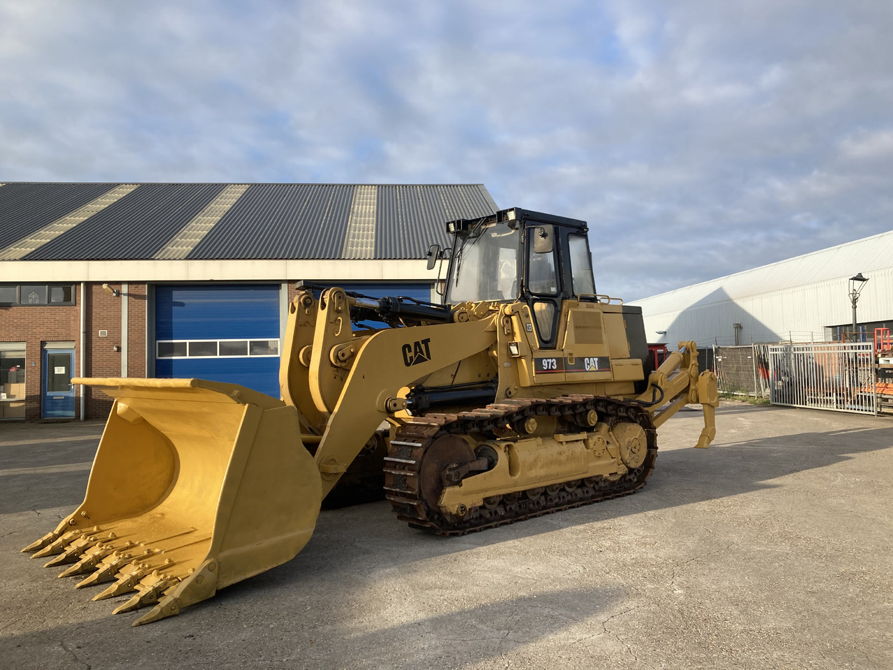 CATERPILLAR 973 - Crawler loader: picture 1 CATERPILLAR 973 - Crawler loader: picture 1
