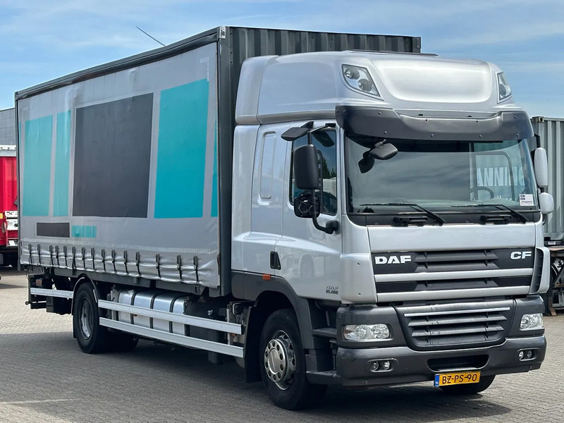 DAF CF 85.360 4x2 BDF / Full Air / Laadklep / Schuifzeil / Euro 5 - Container transporter/ Swap body truck: picture 2 DAF CF 85.360 4x2 BDF / Full Air / Laadklep / Schuifzeil / Euro 5 - Container transporter/ Swap body truck: picture 2