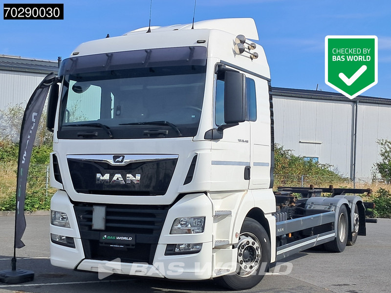 MAN TGX 26.460 6X2 BDF Liftaxle Automatic Retarder ACC Euro 6 - Container transporter/ Swap body truck: picture 1 MAN TGX 26.460 6X2 BDF Liftaxle Automatic Retarder ACC Euro 6 - Container transporter/ Swap body truck: picture 1
