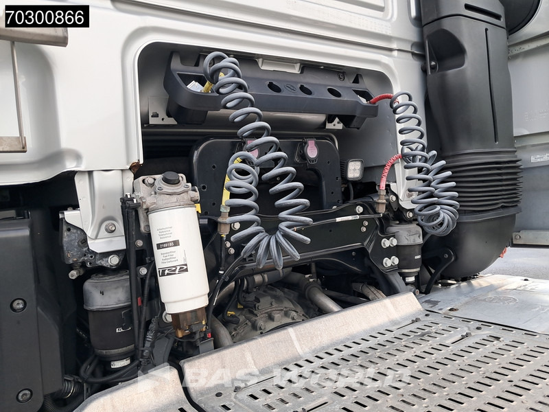 Tractor unit DAF XF 480 4X2 SSC Retarder 2xTanks ACC LED Standklima Euro 6: picture 9