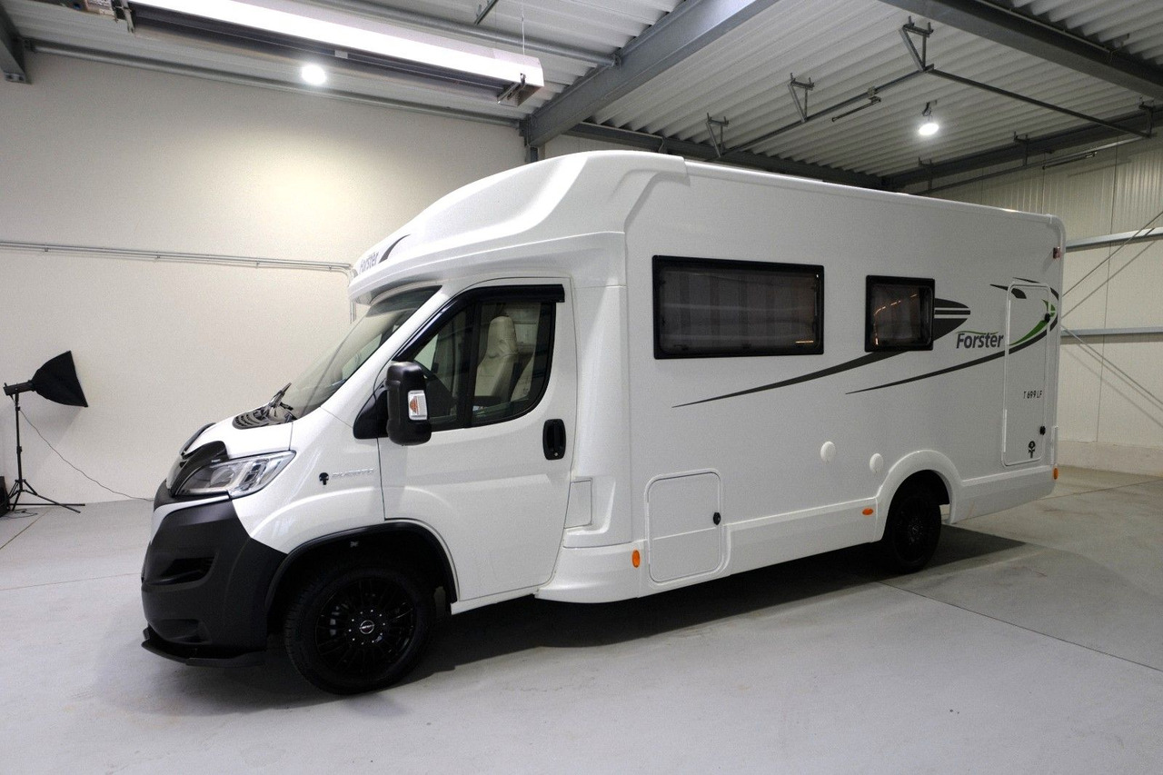 Forster T 699 LF/Hubbett/Klima/Markise/Face to Face - Semi-integrated motorhome: picture 4 Forster T 699 LF/Hubbett/Klima/Markise/Face to Face - Semi-integrated motorhome: picture 4