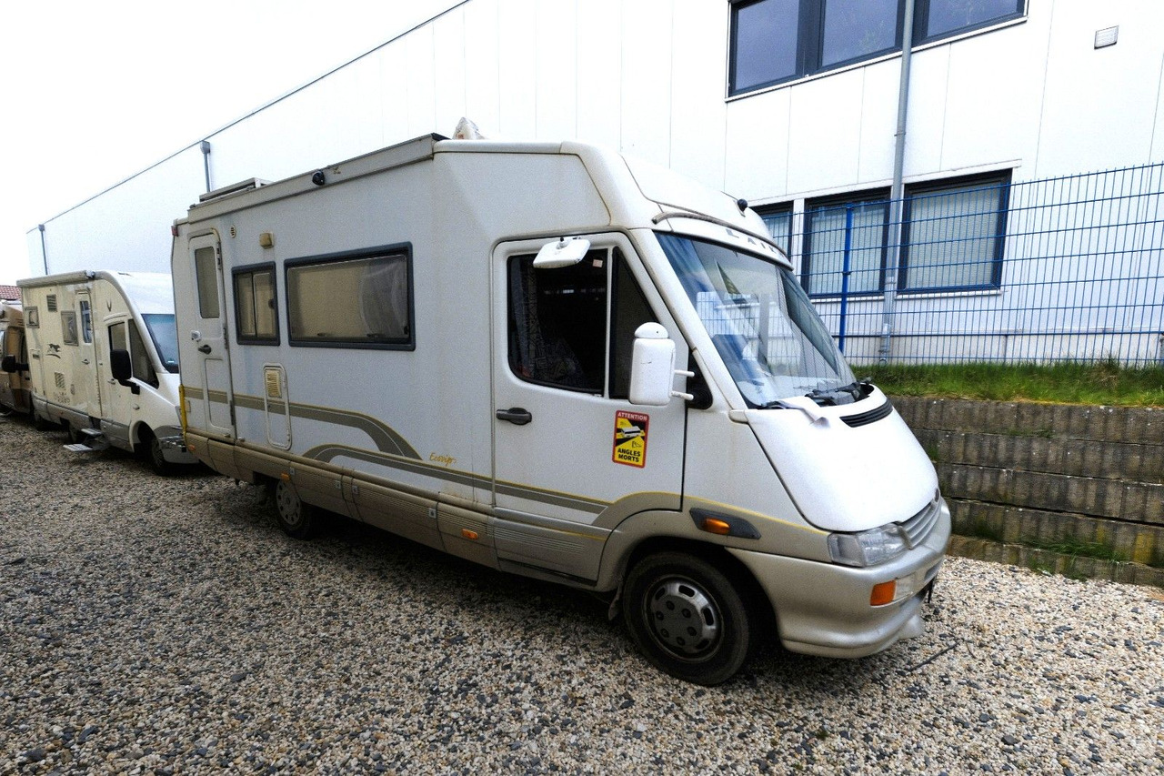Laika Ecovip 400 I/Hubbett/Standklima/Markise/Solar - Integrated motorhome: picture 1 Laika Ecovip 400 I/Hubbett/Standklima/Markise/Solar - Integrated motorhome: picture 1