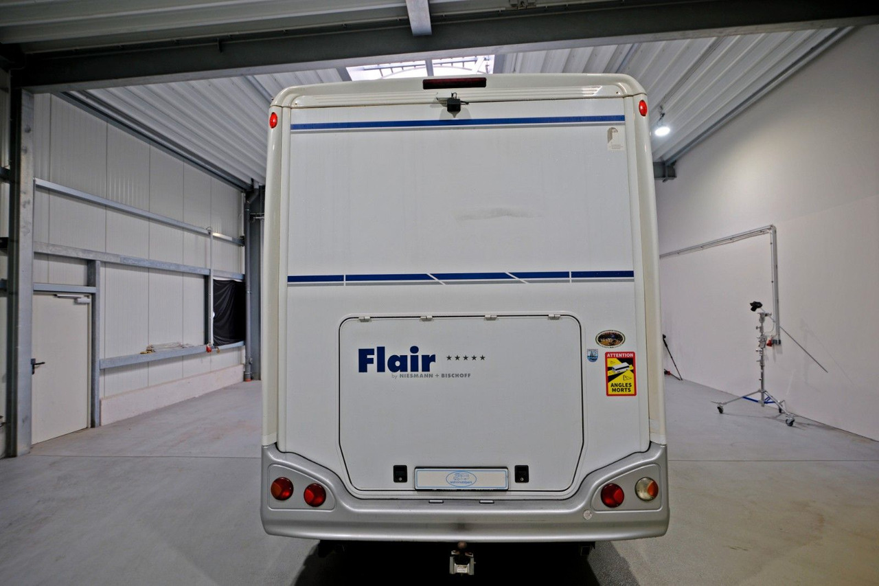 Niesmann + Bischoff Flair I 6700 TA/Festbett+Hubbett/Klima/Solar - Integrated motorhome: picture 3 Niesmann + Bischoff Flair I 6700 TA/Festbett+Hubbett/Klima/Solar - Integrated motorhome: picture 3
