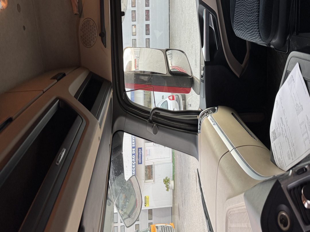 Mercedes Actros 510 1851 - Tractor unit: picture 3 Mercedes Actros 510 1851 - Tractor unit: picture 3