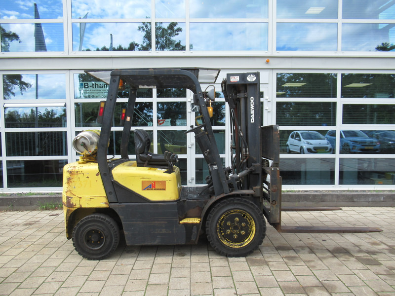 Daewoo G30P-3 Heftruck LPG - LPG forklift: picture 4 Daewoo G30P-3 Heftruck LPG - LPG forklift: picture 4