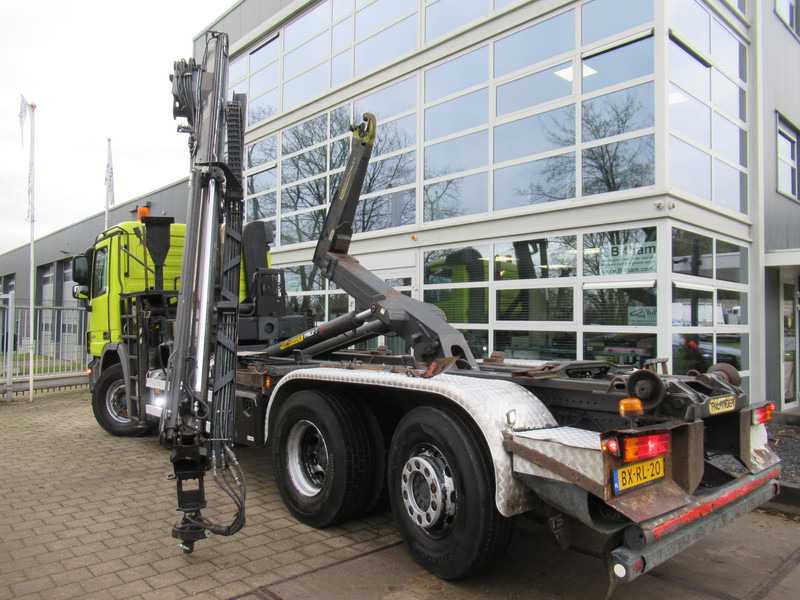 Mercedes-Benz ACTROS 2532 6x2 Palift T20 + Palfinger PK18002-EH Haak - Kraan - Hook lift truck, Crane truck: picture 2 Mercedes-Benz ACTROS 2532 6x2 Palift T20 + Palfinger PK18002-EH Haak - Kraan - Hook lift truck, Crane truck: picture 2