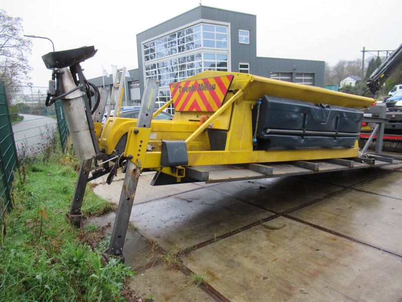 NIDO STRATOS B40-42 PALN Rotopower 4m3 + 2.200L Salzstreuer Saltspreader Zoutstrooier - Sand/ Salt spreader: picture 3 NIDO STRATOS B40-42 PALN Rotopower 4m3 + 2.200L Salzstreuer Saltspreader Zoutstrooier - Sand/ Salt spreader: picture 3