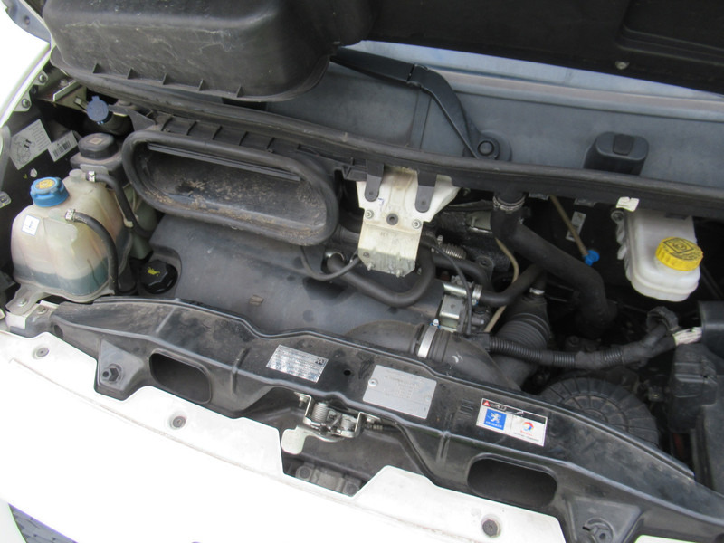 Small van Peugeot Boxer 330 3.0 HDI 116KW L1H1 P+: picture 17