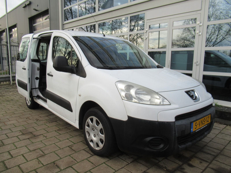 Peugeot Partner 122 1.6 HDI L1XT Pr+ AIRCO - Small van: picture 2 Peugeot Partner 122 1.6 HDI L1XT Pr+ AIRCO - Small van: picture 2
