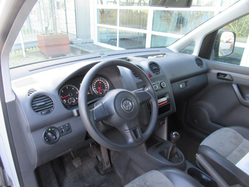 Interior photo 1: Small van Volkswagen Caddy 1.6 TDI 75KW Airco-Klima Schuifdeur