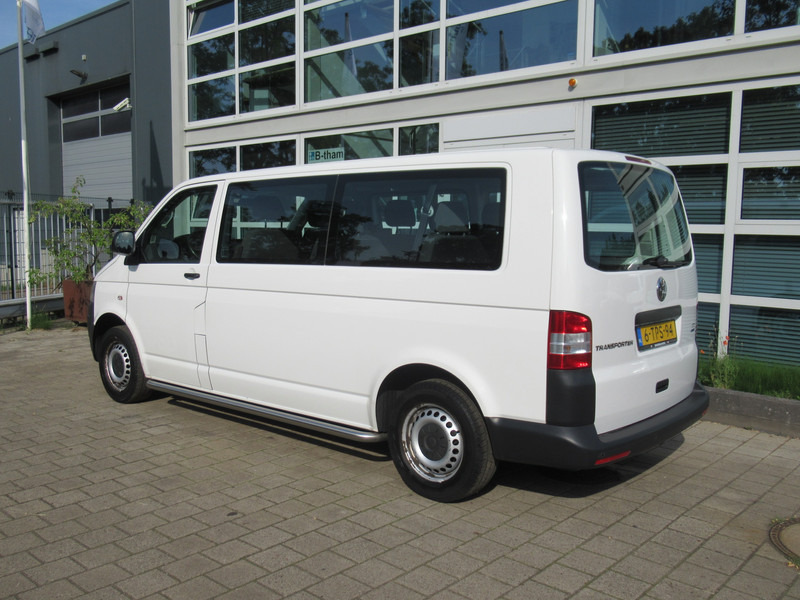Volkswagen Transporter Kombi T5 2.0 TDI 62KW L2H1 Comf. 9-Personen - Minibus, Passenger van: picture 2 Volkswagen Transporter Kombi T5 2.0 TDI 62KW L2H1 Comf. 9-Personen - Minibus, Passenger van: picture 2