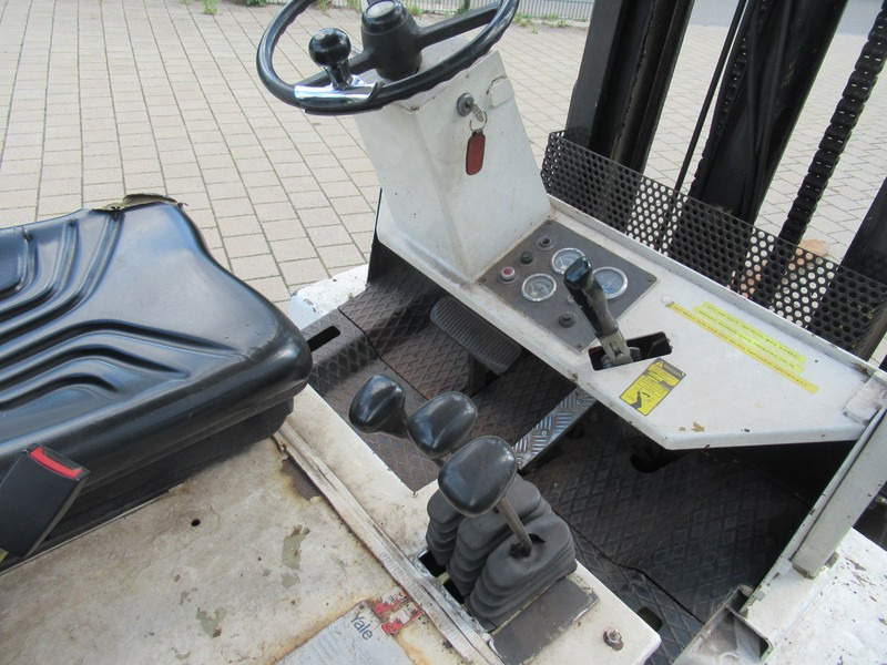 Yale GLP 080EEPAS 3.7T - LPG forklift: picture 5 Yale GLP 080EEPAS 3.7T - LPG forklift: picture 5