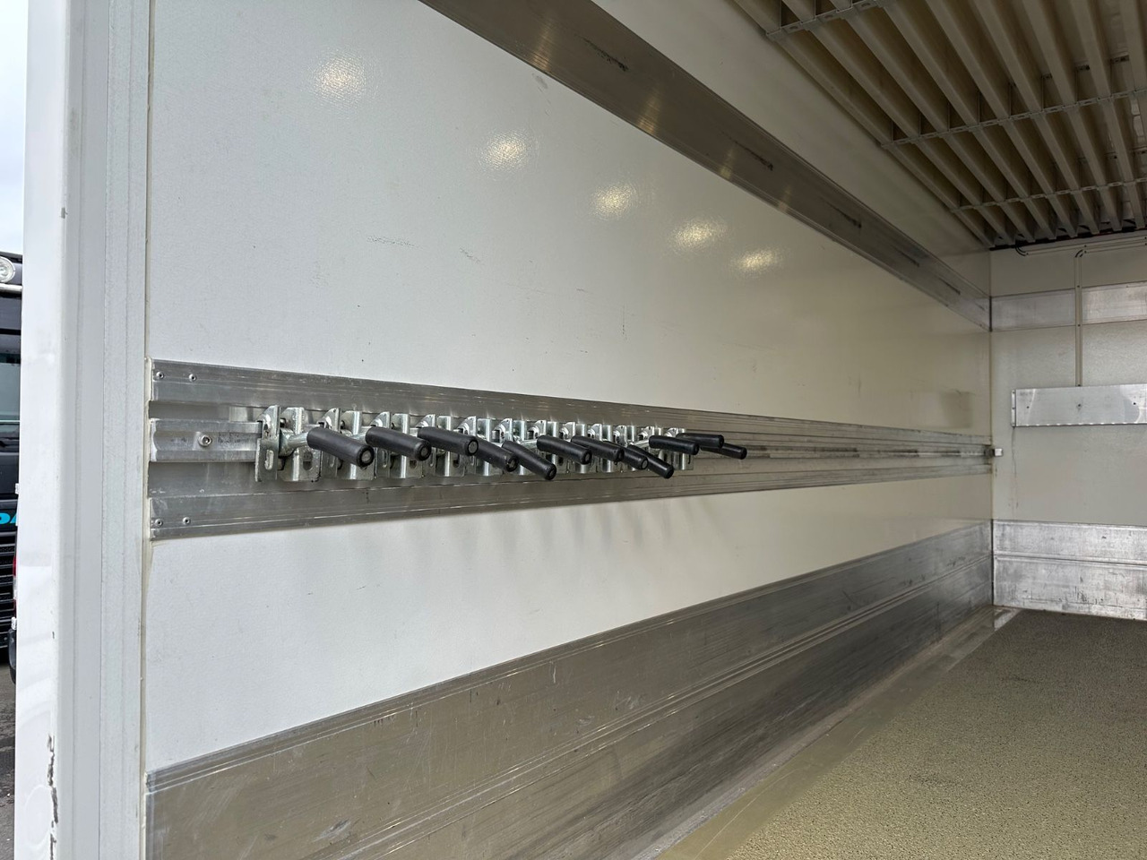 Refrigerated van Iveco Daily 70C21/LBW/Tiefkühler/Tüv neu/Wilke: picture 11 Refrigerated van Iveco Daily 70C21/LBW/Tiefkühler/Tüv neu/Wilke: picture 11