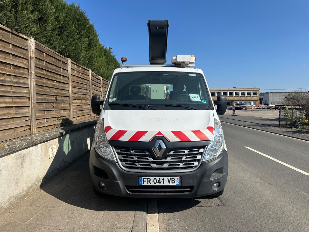 Renault Master III*Steiger 12m*orig.km*Topzustand* Renault Master III/Steiger 11,2m/orig.km*Topzustand* - Truck mounted aerial platform, Van: picture 3 Renault Master III*Steiger 12m*orig.km*Topzustand* Renault Master III/Steiger 11,2m/orig.km*Topzustand* - Truck mounted aerial platform, Van: picture 3