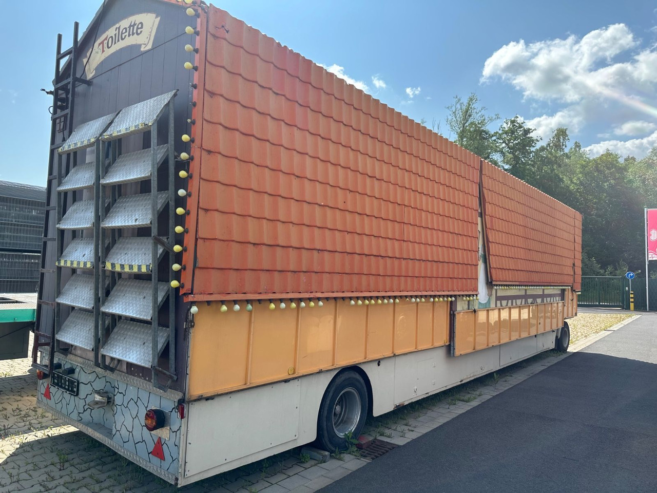 Soester Toilettenwagen 7xWC / Drehanlage - Trailer: picture 1 Soester Toilettenwagen 7xWC / Drehanlage - Trailer: picture 1