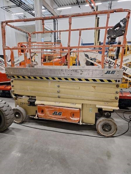 JLG 3246 ES - Scissor lift: picture 1 JLG 3246 ES - Scissor lift: picture 1