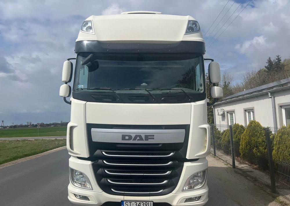 DAF XF460 - Tractor unit: picture 2 DAF XF460 - Tractor unit: picture 2