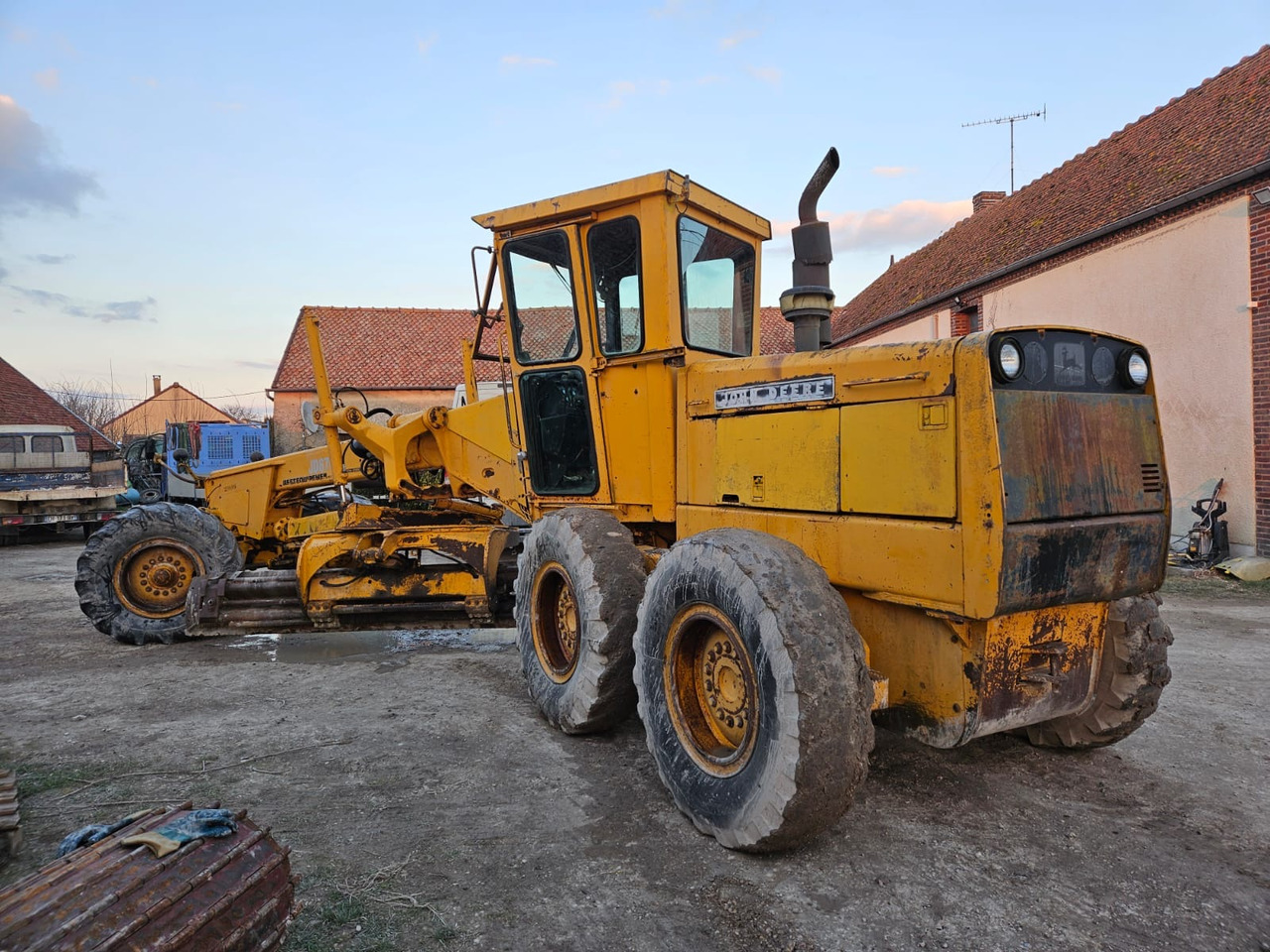JOHN JD670-A - Grader: picture 4 JOHN JD670-A - Grader: picture 4