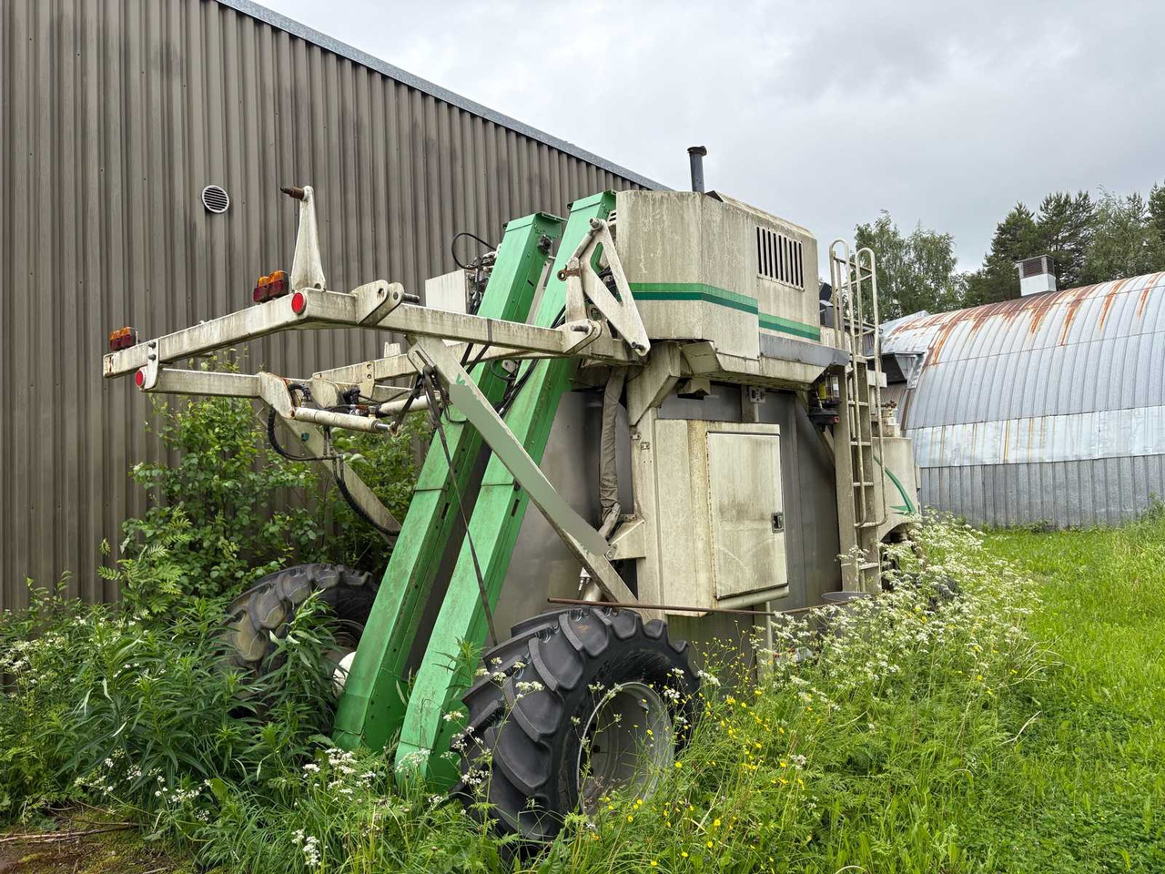 Fruit picking machine Joonas FH - Harvester: picture 1 Fruit picking machine Joonas FH - Harvester: picture 1