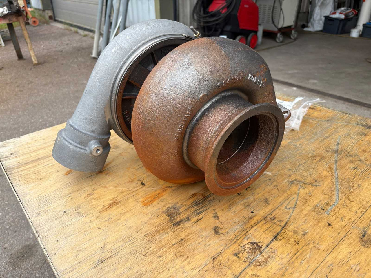 Industrial Turbo Holset HX80/HC5A - Turbo for Industrial equipment: picture 4 Industrial Turbo Holset HX80/HC5A - Turbo for Industrial equipment: picture 4