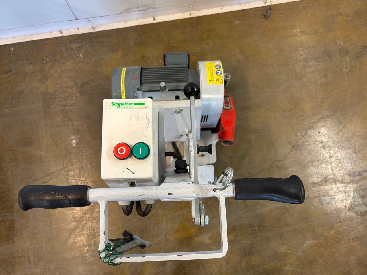 Ura-/Roilosaha Adamas VFX-125-3 - Power trowel: picture 5 Ura-/Roilosaha Adamas VFX-125-3 - Power trowel: picture 5