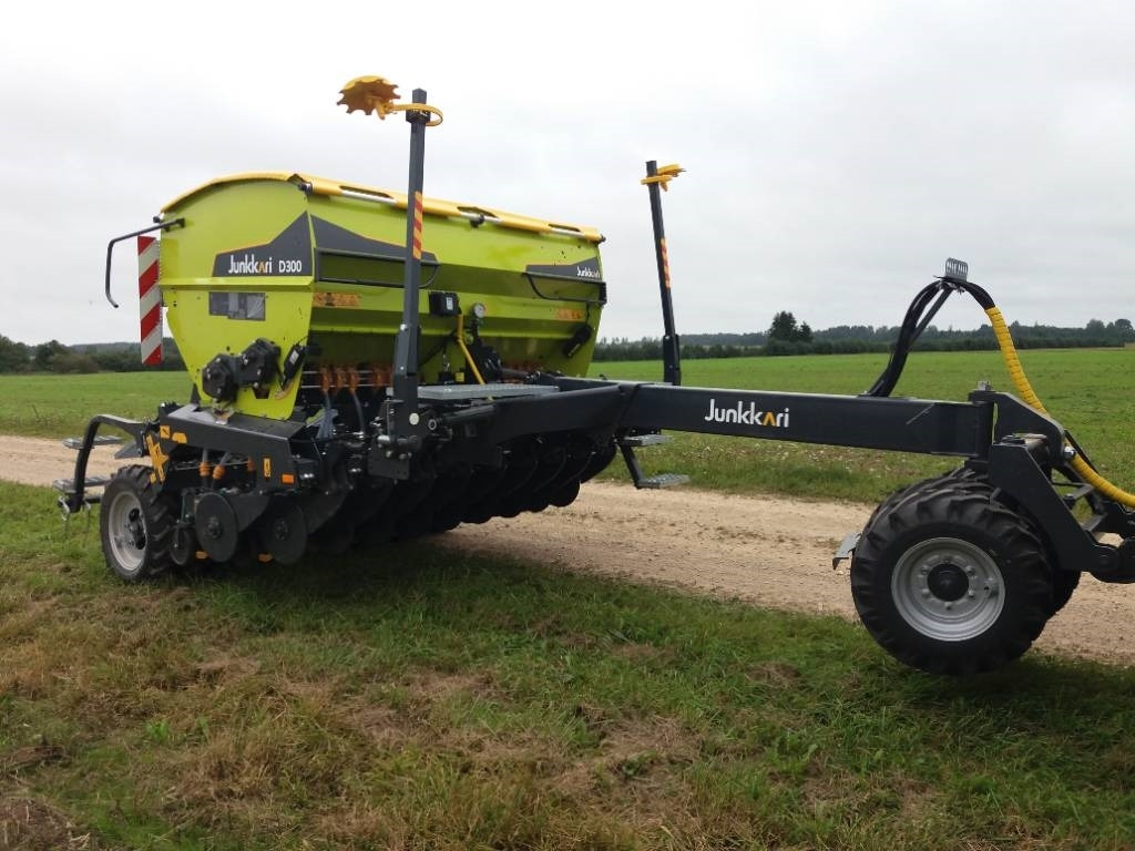Junkkari D300 - Seed drill: picture 3 Junkkari D300 - Seed drill: picture 3