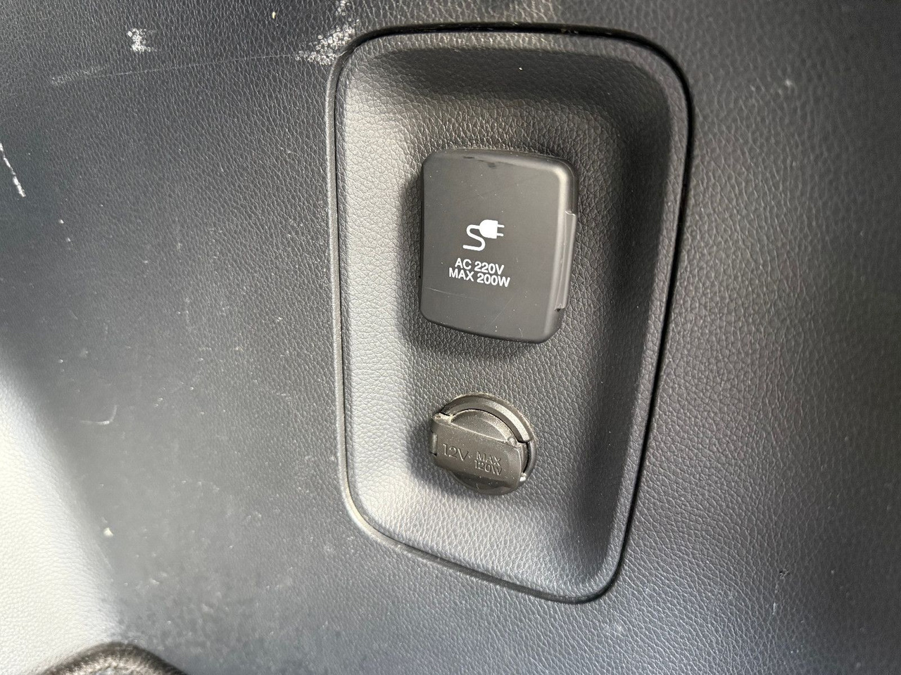 SUV Hyundai Santa Fe blue Premium 4WD XENON LED NAVI LEDER: picture 19 SUV Hyundai Santa Fe blue Premium 4WD XENON LED NAVI LEDER: picture 19