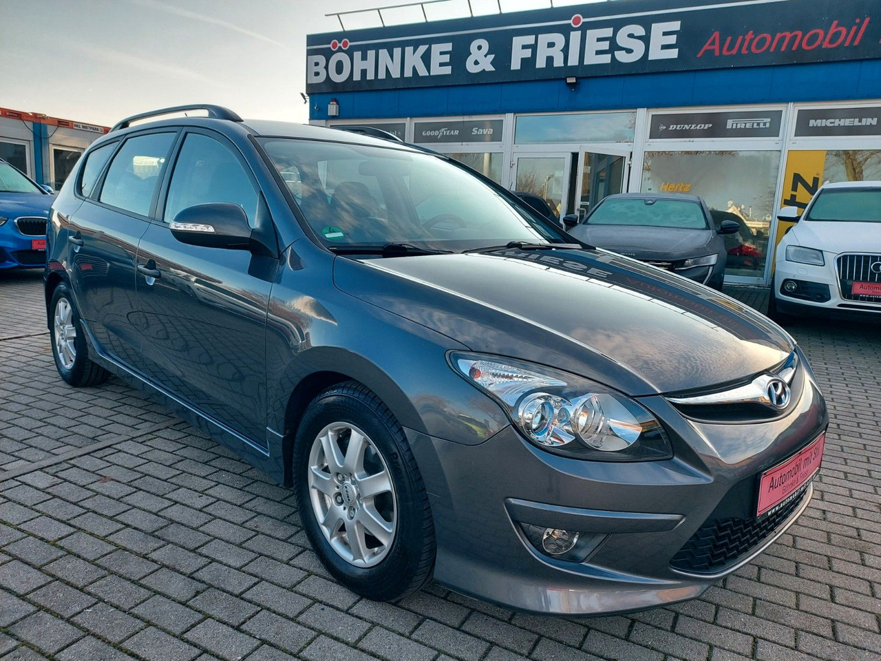 Hyundai i30 cw FIFA WM Edition Klima Sitzheizung - Station wagon: picture 1 Hyundai i30 cw FIFA WM Edition Klima Sitzheizung - Station wagon: picture 1