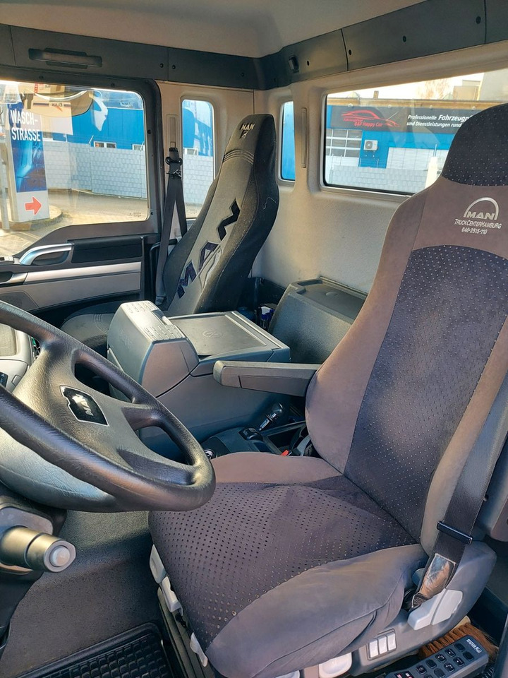 Hook lift truck MAN 26.400 ABROLLER HIAB: picture 26 Hook lift truck MAN 26.400 ABROLLER HIAB: picture 26