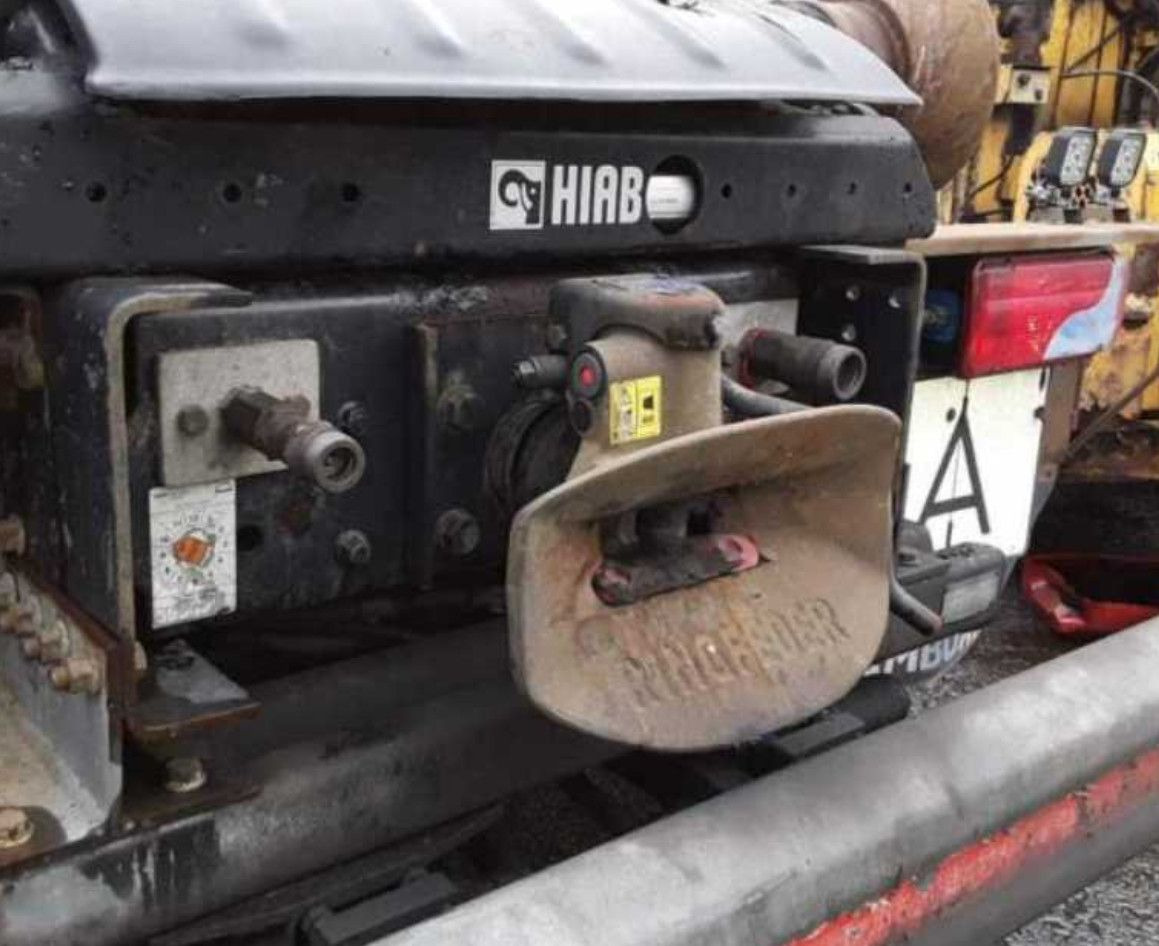 Hook lift truck MAN 26.400 ABROLLER HIAB: picture 33 Hook lift truck MAN 26.400 ABROLLER HIAB: picture 33