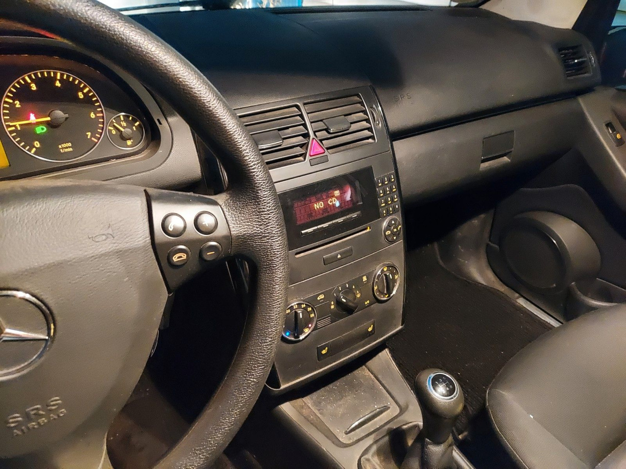 Mercedes-Benz A 150 5 Türen Klimaautomatik Sitzheizung - Car: picture 1 Mercedes-Benz A 150 5 Türen Klimaautomatik Sitzheizung - Car: picture 1