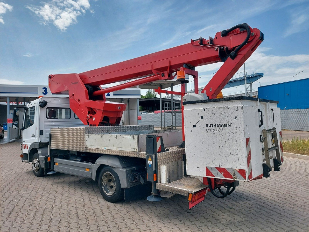 Mercedes-Benz Atego 2 4-Zyl. 4x2  RUTHMANN T270  27 METER on lease Mercedes-Benz Atego 2 4-Zyl. 4x2  RUTHMANN T270  27 METER: picture 7