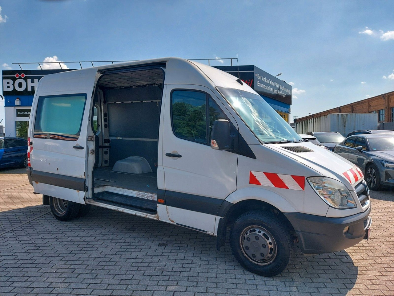 Mercedes-Benz Sprinter II Kasten 519 CDI KLIMA AUTOMATIK AHK - Passenger van: picture 1 Mercedes-Benz Sprinter II Kasten 519 CDI KLIMA AUTOMATIK AHK - Passenger van: picture 1