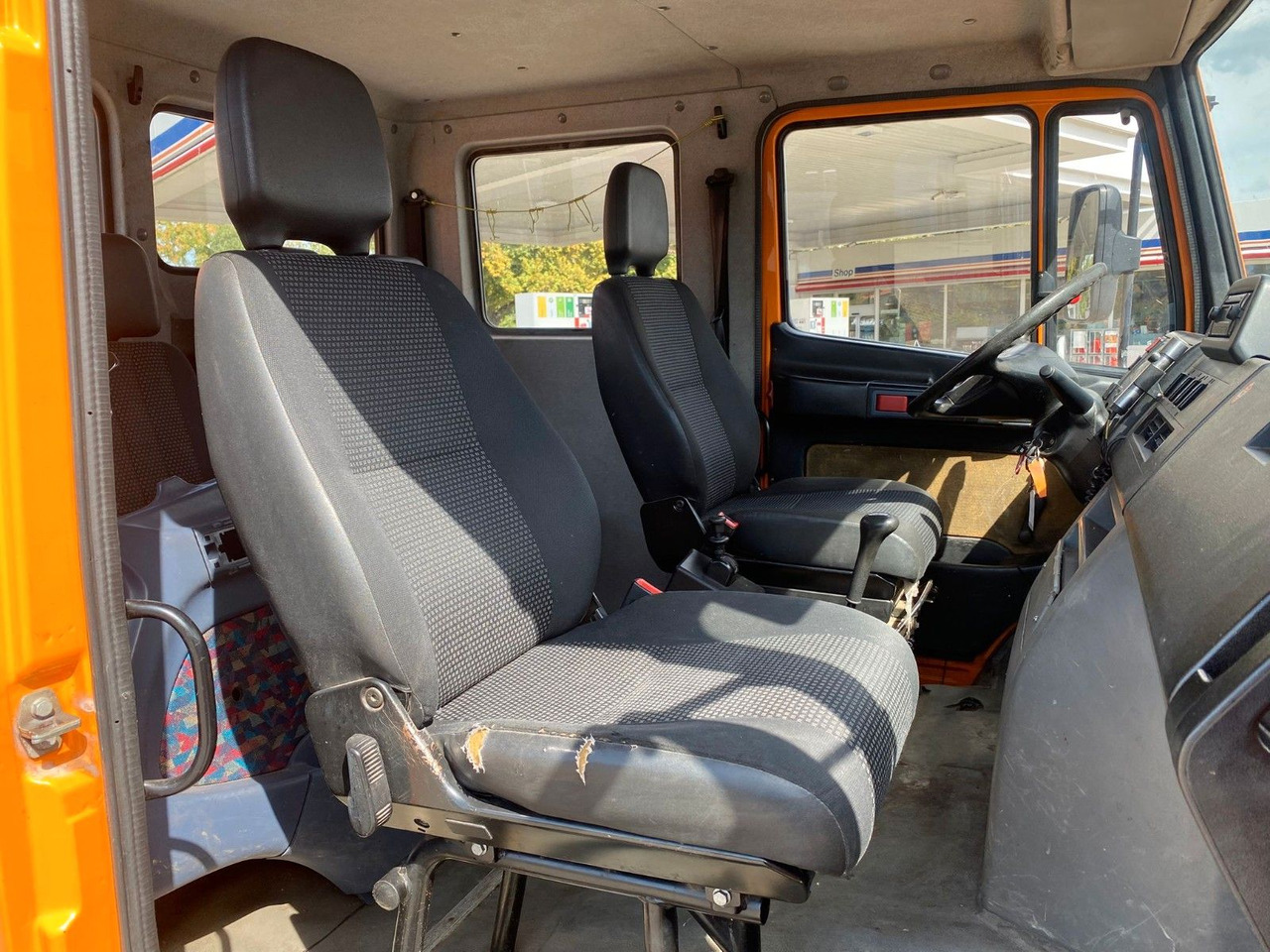 Truck mounted aerial platform Mercedes-Benz VARIO 816D 4x4 HUB Steiger Ruthmann K130: picture 18