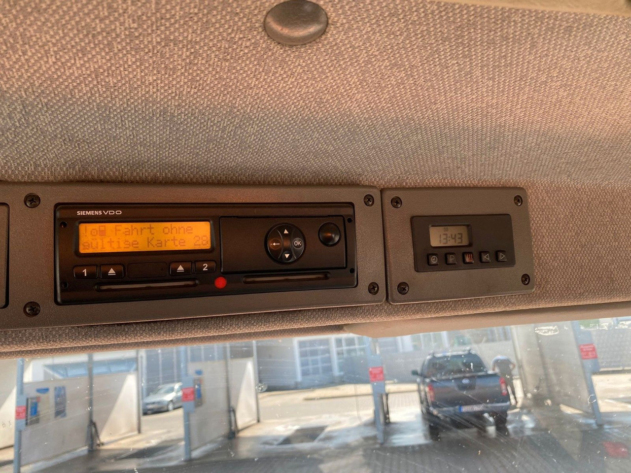 Truck mounted aerial platform Mercedes-Benz VARIO 816D 4x4 HUB Steiger Ruthmann K130: picture 17