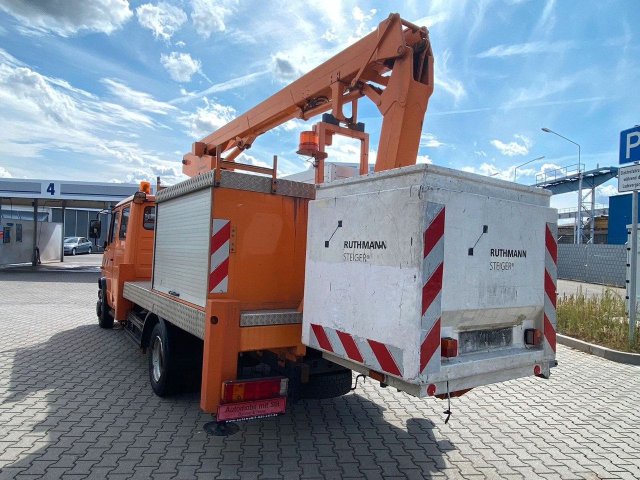 Truck mounted aerial platform Mercedes-Benz VARIO 816D 4x4 HUB Steiger Ruthmann K130: picture 6