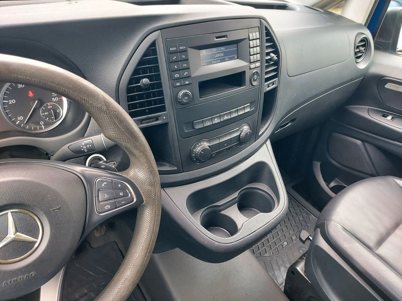 Passenger van Mercedes-Benz Vito Mixto 114 4MATIC Extra lang Autom. 4x4: picture 17