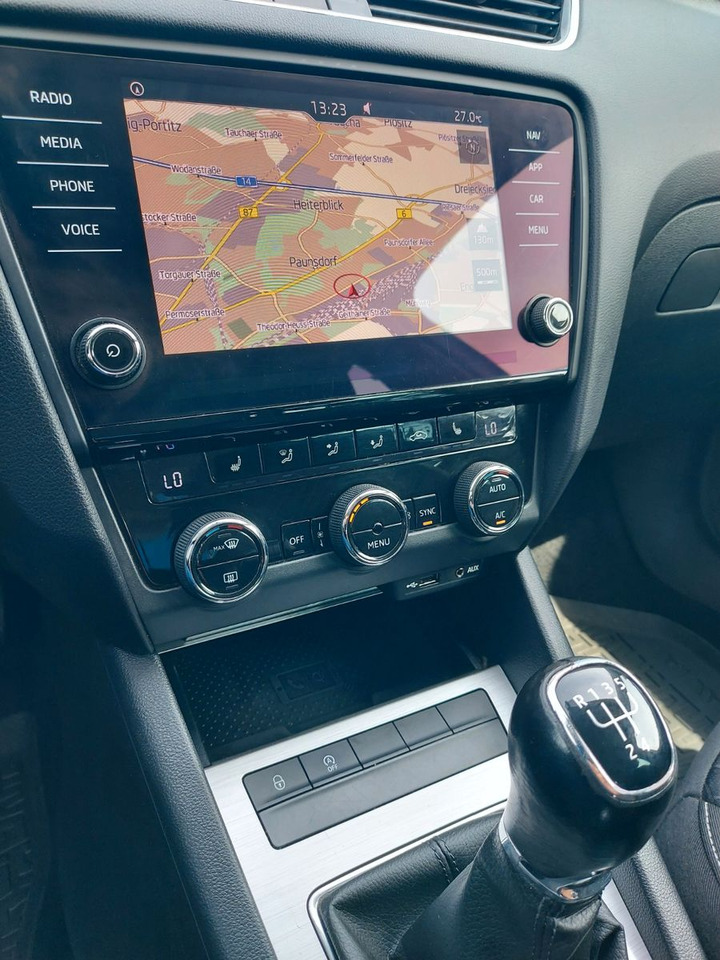 Station wagon Skoda Octavia Combi Drive LED ACC Radar DAB 8xRad AHK: picture 16 Station wagon Skoda Octavia Combi Drive LED ACC Radar DAB 8xRad AHK: picture 16