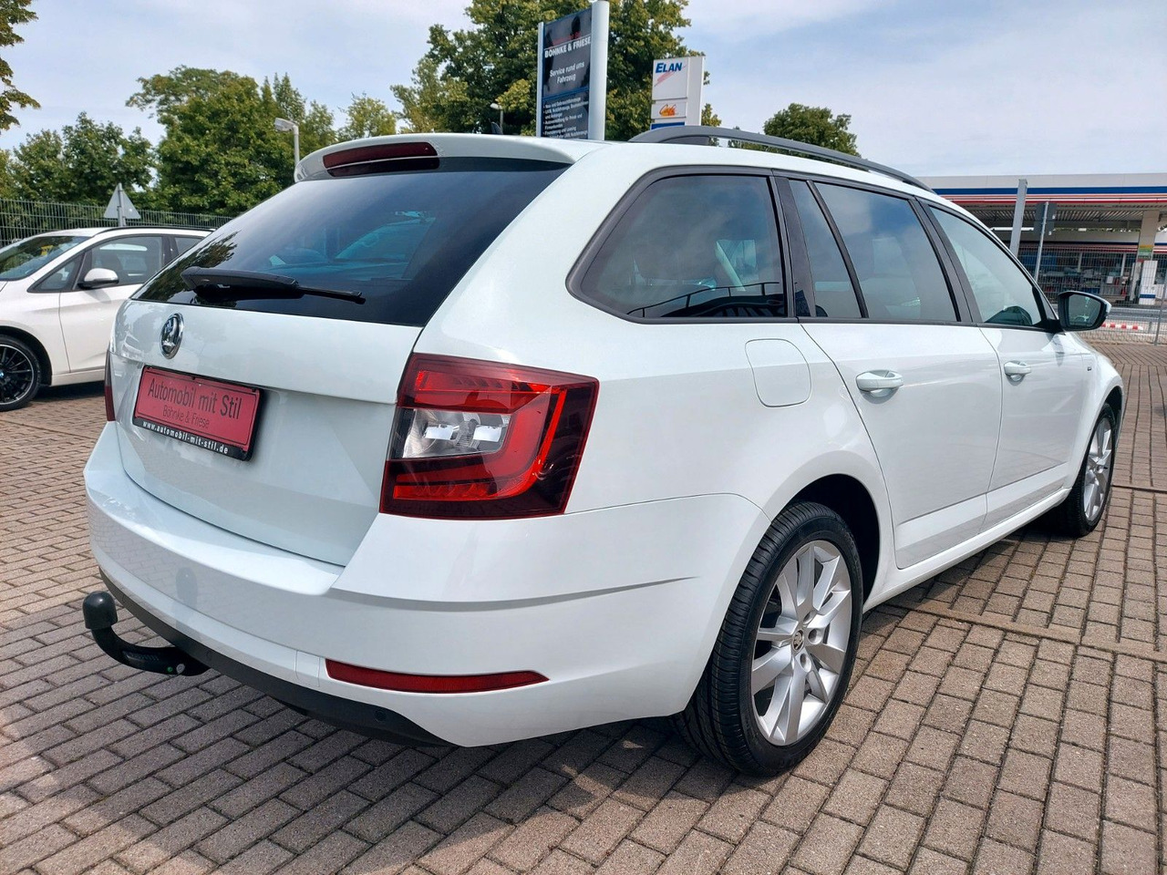 Station wagon Skoda Octavia Combi Drive LED ACC Radar DAB 8xRad AHK: picture 9 Station wagon Skoda Octavia Combi Drive LED ACC Radar DAB 8xRad AHK: picture 9