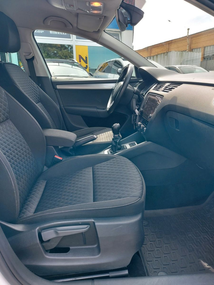 Station wagon Skoda Octavia Combi Drive LED ACC Radar DAB 8xRad AHK: picture 18 Station wagon Skoda Octavia Combi Drive LED ACC Radar DAB 8xRad AHK: picture 18