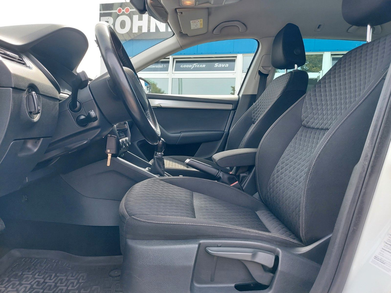 Station wagon Skoda Octavia Combi Drive LED ACC Radar DAB 8xRad AHK: picture 12 Station wagon Skoda Octavia Combi Drive LED ACC Radar DAB 8xRad AHK: picture 12