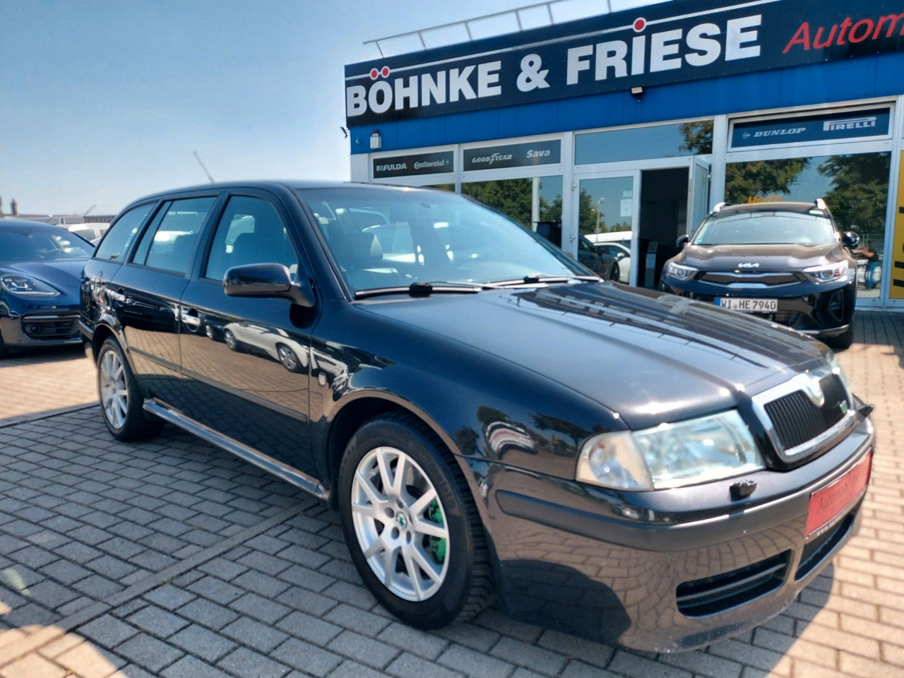 Skoda Octavia Combi RS Xenon DAB Teilleder AHK - Station wagon: picture 1 Skoda Octavia Combi RS Xenon DAB Teilleder AHK - Station wagon: picture 1