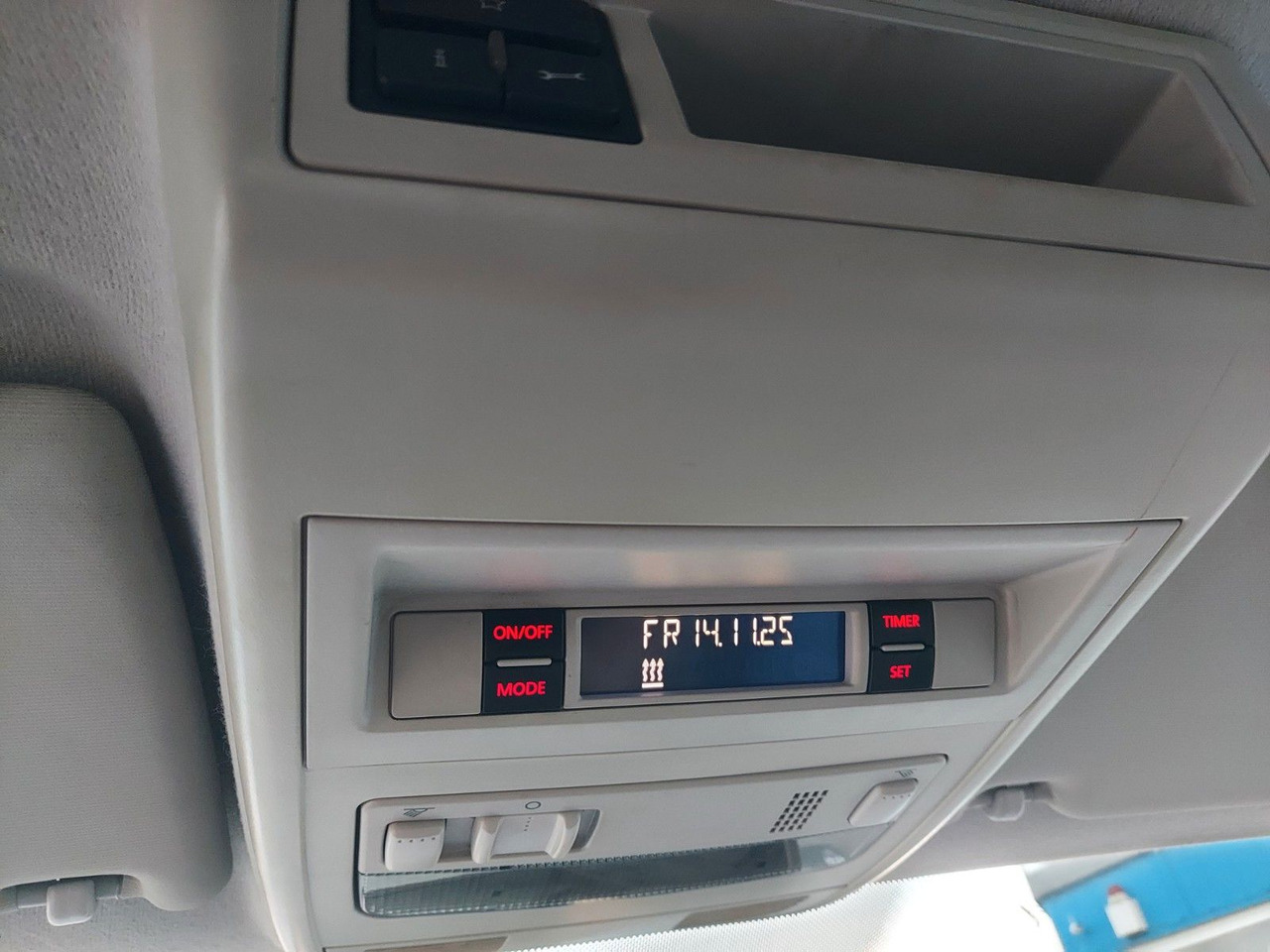 Volkswagen T5 Transporter Kasten 4x4 Kombi hoch Standheiz - Passenger van: picture 4 Volkswagen T5 Transporter Kasten 4x4 Kombi hoch Standheiz - Passenger van: picture 4