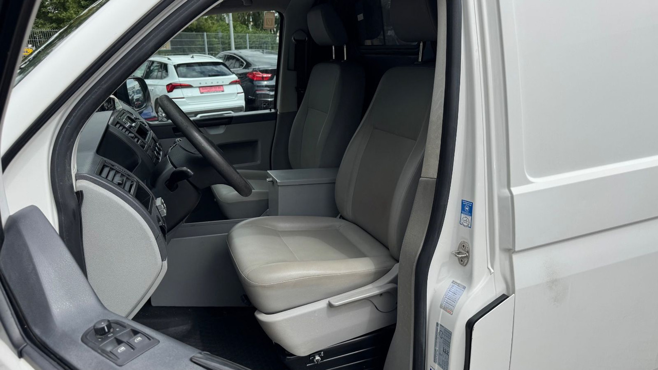 Passenger van Volkswagen T5 Transporter Kasten-Kombi Lang 4Motion KLIMA: picture 9 Passenger van Volkswagen T5 Transporter Kasten-Kombi Lang 4Motion KLIMA: picture 9