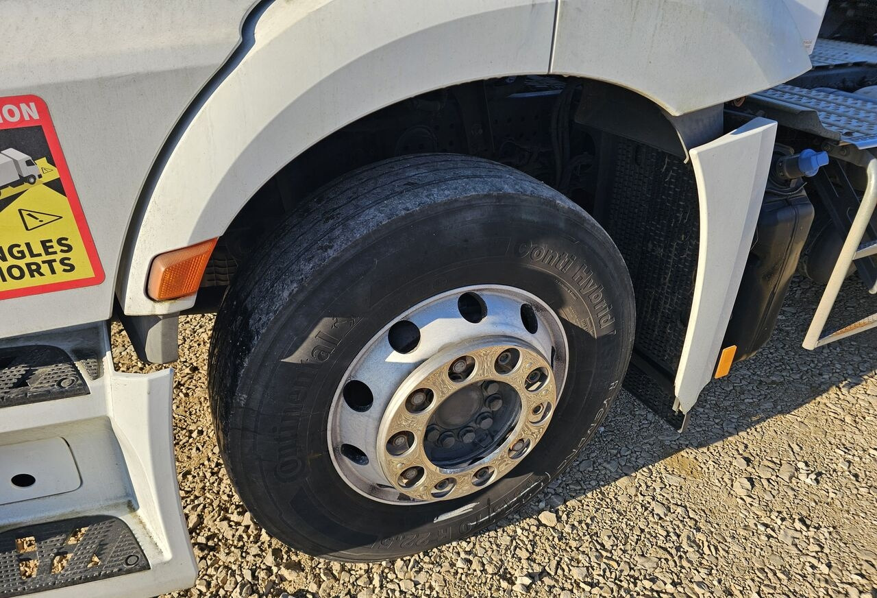 Mercedes-Benz Actros 1843 / RETARDER / ALU / ADR FL / EURO 6 - Tractor unit: picture 5 Mercedes-Benz Actros 1843 / RETARDER / ALU / ADR FL / EURO 6 - Tractor unit: picture 5