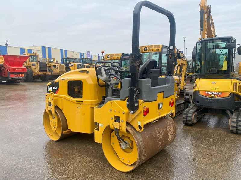 Caterpillar CB34B NVT - Roller: picture 1 Caterpillar CB34B NVT - Roller: picture 1
